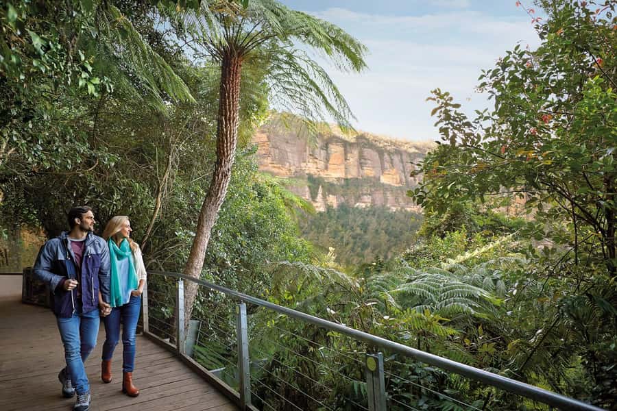 Blue Mountains day tour with Cruise, Scenic world pass & Zoo - Bushwalk to waterfalls: simple walking, big photo value