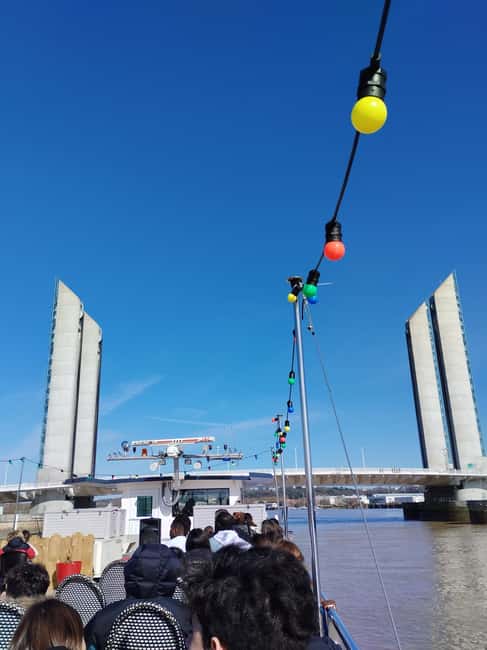 Bordeaux: Guided River Cruise - Finding the Pontoon Honneur near Maison Ecocitoyenne