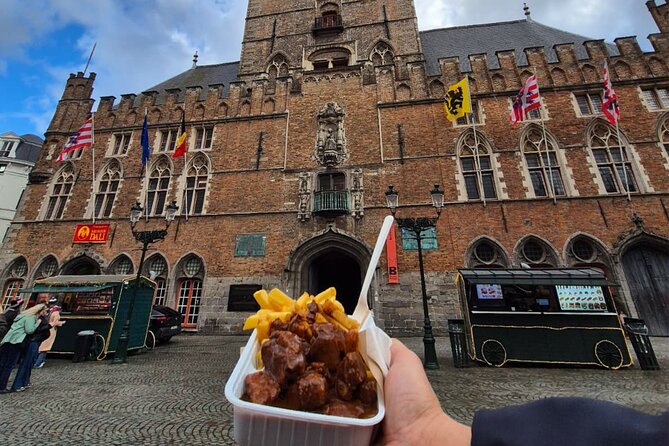 Bruges Guided Day Tour from Paris with Canal Cruise - Markt, Belfry, and the frietkoten moment
