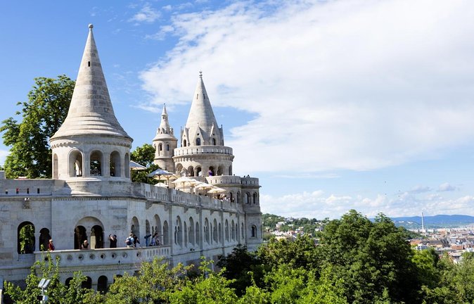Budapest: 3-Hour Live-guided Bus Tour and 1-hour River Cruise - Key highlights at a glance