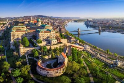 Budapest: 3-Hour Live-guided Bus Tour and 1-hour River Cruise - Fisherman’s Bastion views (and the seven towers meaning)