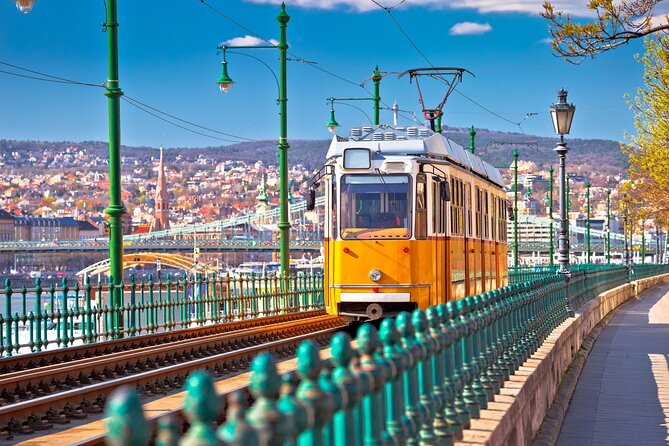 Budapest Danube River Cruise with Old Town Walking Tour - Stop by Stop: What You’ll See and Why It Matters