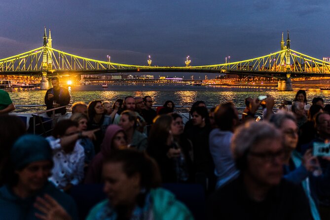 Budapest Danube River Sightseeing Night Cruise with Drink - Audio Guide in 30 Languages: How well it fits the ride