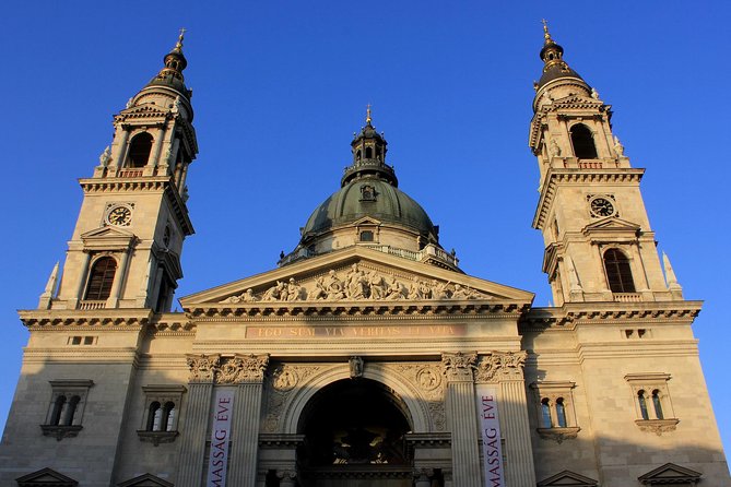 Budapest Night Walking Tour with Danube River Cruise - Stop 3: St Stephen’s Basilica—Kings, Founding, and a Short Photo Break