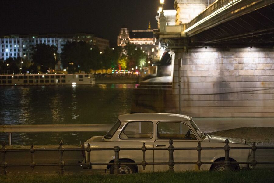 Budapest: Night Walking Tour with River Cruise and Wine - Key things that make this tour worth your time