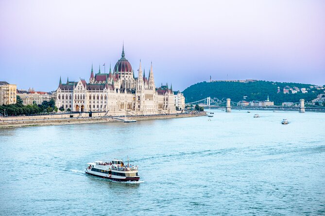 Budapest River Cruise with 1 Free Tokaj Frizzante and Audio Guide - The sights along the river: Parliament to Buda Castle and beyond