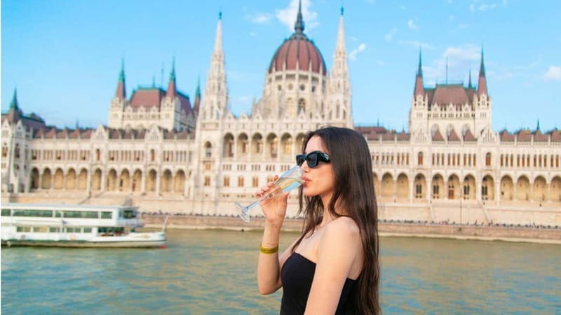 Budapest: Sip and Sail River Cruise with Unlimited Prosecco - The timing that makes this cruise work: 75 minutes plus 90 minutes of fizz