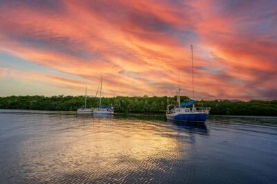 Cairns: Sunset River Cruise with Snack and Drinks - Getting aboard at Cairns Marlin Marina (Berth A1) without stress