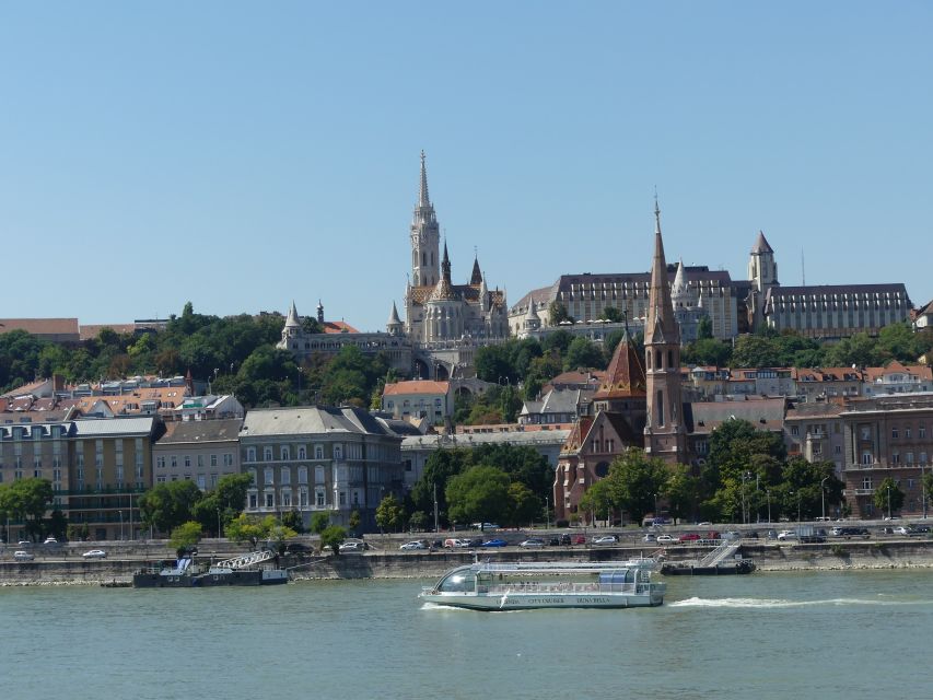 Castle District & Pest Driving Tour with Danube River Cruise - Vigadó tér Pier 7: what the Danube cruise adds (and what it doesn’t)