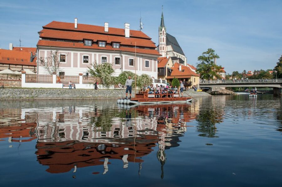 Český Krumlov: Wooden Raft River Cruise - Timing Tips: When This Cruise Fits Best in Your Day