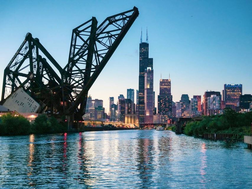 Chicago Night Driving Tour with Skydeck and River Cruise - Timing and Comfort: how to set yourself up for the best night views