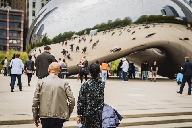 Chicago Premium Driving Tour with River Boat Cruise and Sky Deck - How the timing and small-group size affect your experience