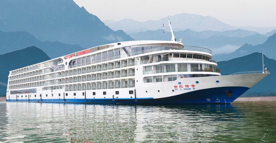 Chongqing: Yangtze River Cruise with Meals and Accommodation - Key moments that make this cruise worth it