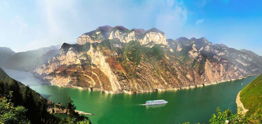 Chongqing: Yangtze River Cruise with Meals and Accommodation - Who this cruise suits best (and who should reconsider)