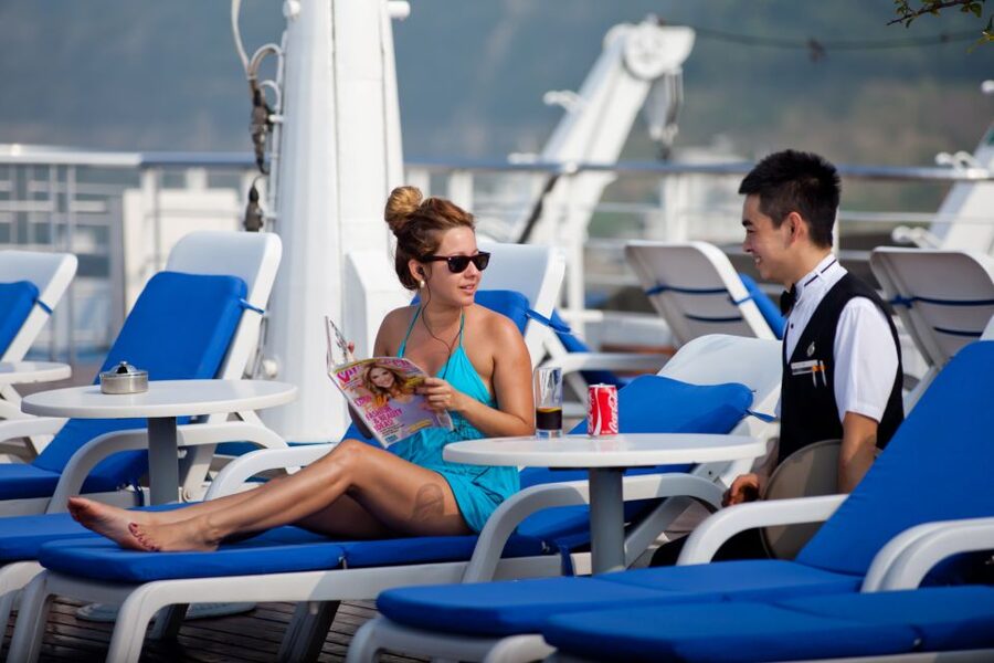Chongqing: Yangtze River Cruise with Meals and Accommodation - From boarding to Captain Welcome Dinner in Chongqing