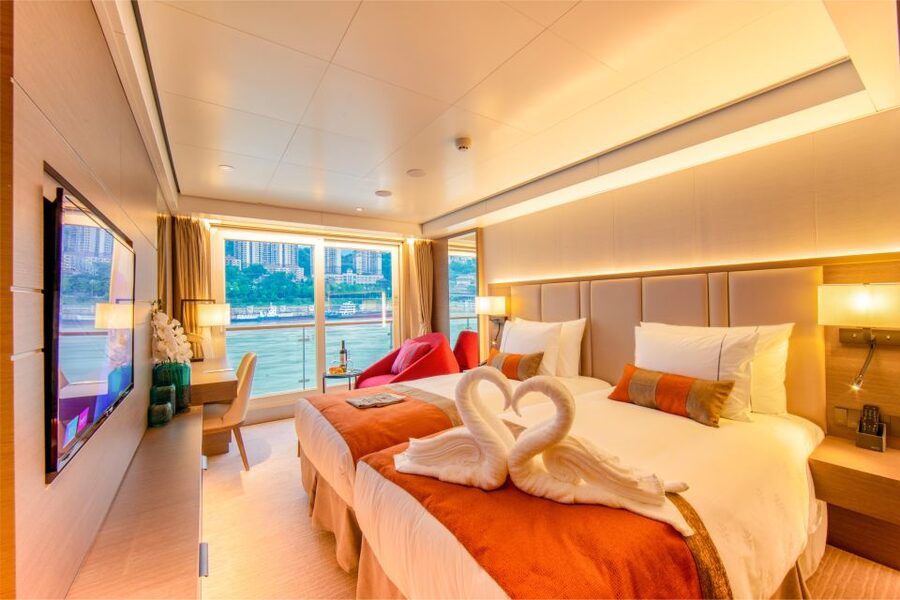 Chongqing: Yangtze River Cruise with Meals and Accommodation - Food that’s included: what to expect and what to watch
