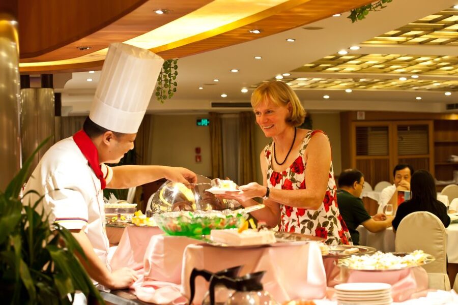 Chongqing: Yangtze River Cruise with Meals and Accommodation - Price and value: what $1,023 gets you (and what costs extra)