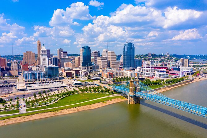 Cincinnati Tour with River Cruise - Stop 5: Devou Park’s skyline views across the Ohio