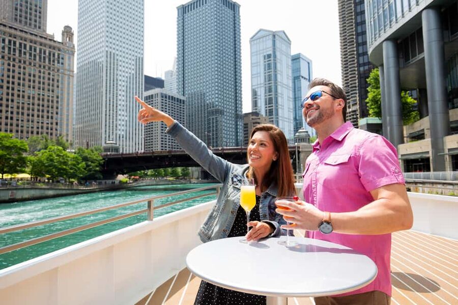 City Cruises Chicago: Brunch, Lunch, or Dinner River Cruise - Meeting the Odyssey at NBC Tower (and Getting Seated Fast)