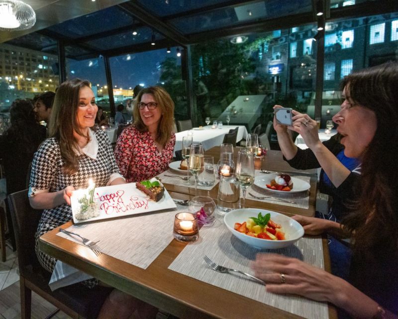 City Cruises Chicago: Brunch, Lunch, or Dinner River Cruise - Architectural Narration vs. DJ Nights: Pick the Mood