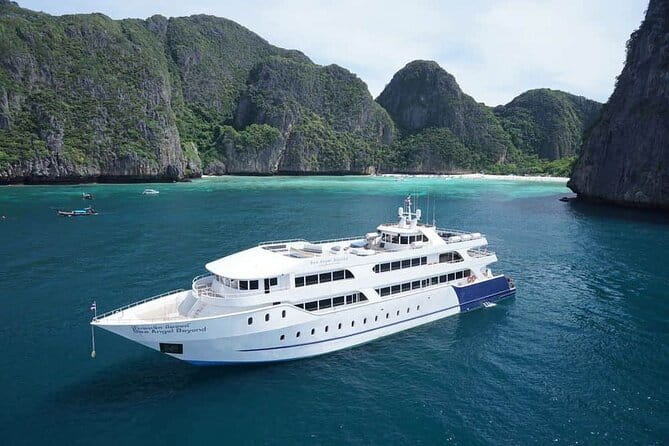 Da Nang: Han River Cruise by Night with Dance Performance - Live Champa dance on board: what to watch for