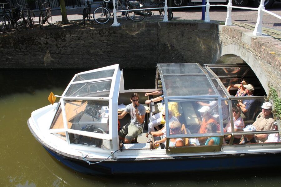 Delft: Canal Cruise with Guided Commentary - Key Things to Know Before You Go