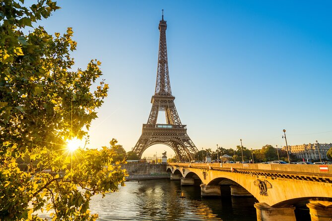 Deluxe Paris Shore Excursion from Le Havre with Seine Cruise - The 1-hour Seine cruise: where Paris looks easiest