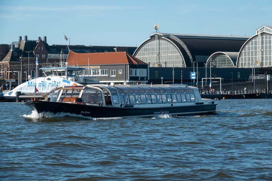 Discover Amsterdam: Luxury Canal Cruise with a Local Skipper - Price and value: why $15 feels unusually fair