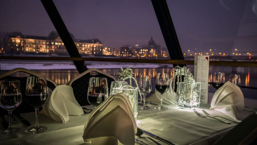 Dresden: Evening River Cruise with Dinner - Key highlights worth your attention