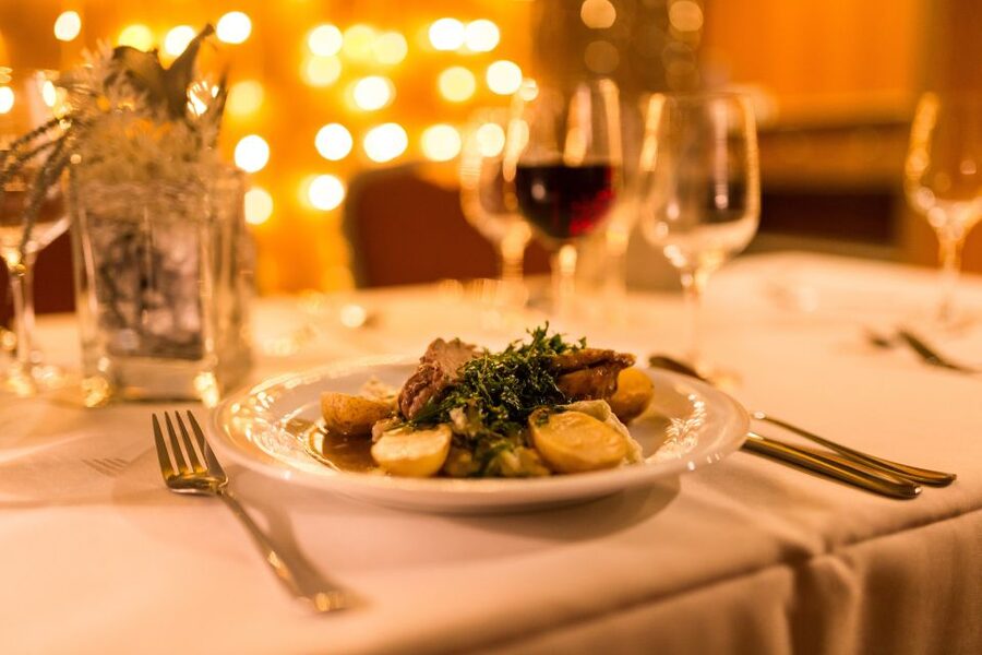 Dresden: Evening River Cruise with Dinner - The onboard vibe: decorated salon energy without the chaos