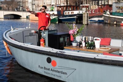 Dutch Pancake City Centre Canal Cruise - Where you meet (Leidsekade) and how the day stays simple