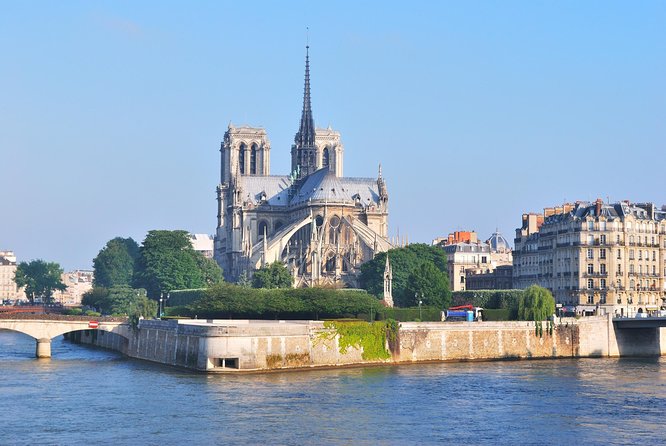 Eiffel Tower Summit Option with Seine River Cruise and City Tour - Who Should Book This Eiffel Tower + Seine + Bus Combo?