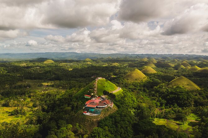 Famous Bohol Chocolate Hills Loboc River Cruise Tarsier Tour - Tarsier Conservation Area: small animal, big rules (quiet matters)