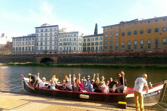 Florence River Cruise on a Traditional Barchetto - A Traditional Barchetto on the Arno: What to Expect in Real Life
