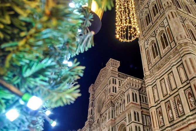 Florence River Cruise on a Traditional Barchetto - Vasari Corridor and Medici Secrets: The Story Behind the River-Facing Palaces