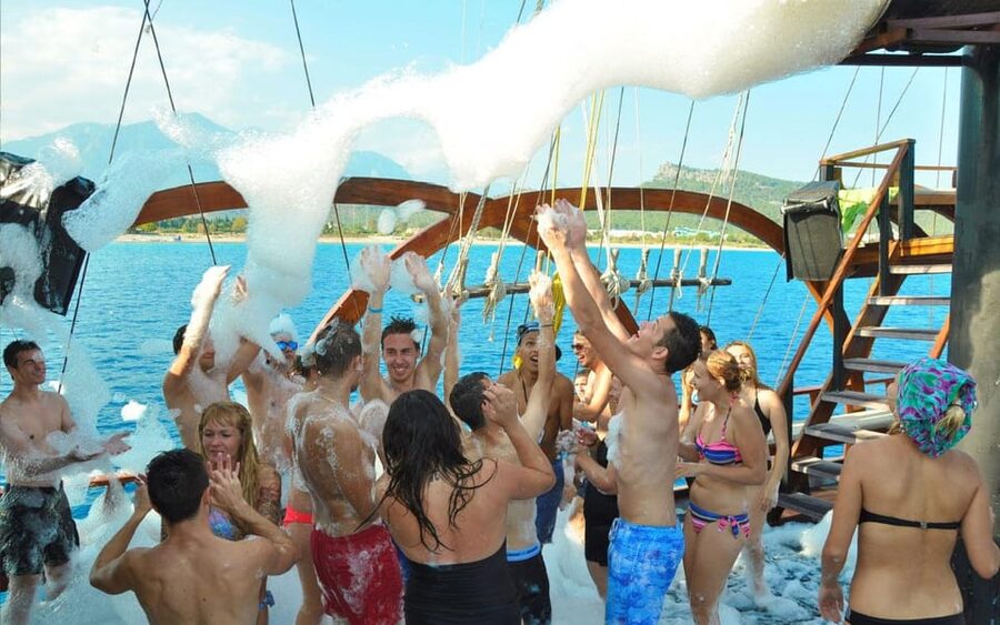 From Alanya, Side: Manavgat River Cruise, Bazaar & Waterfall - Manavgat Bazaar hour: shopping time that doesn’t hijack the whole day