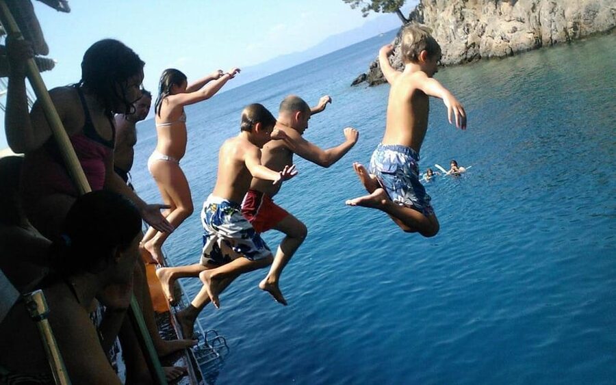 From Alanya, Side: Manavgat River Cruise, Bazaar & Waterfall - The flow of your day: how the timing feels in practice
