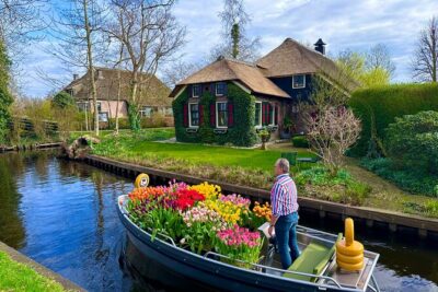 From Amsterdam: Giethoorn Day Trip with Canal & Village Tour - From Amsterdam at 8:45 am: The Commute Trade-Off
