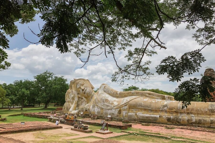 From Bangkok: Ayutthaya Day Tour by Bus with River Cruise - What to Wear and Bring (So You Don’t Get Stuck at the Gate)