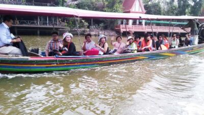From Bangkok: Chachoengsao Tour and Bang Pakong River Cruise - Hotel Pickup, Van Ride, and the Pace of an 8-Hour Day