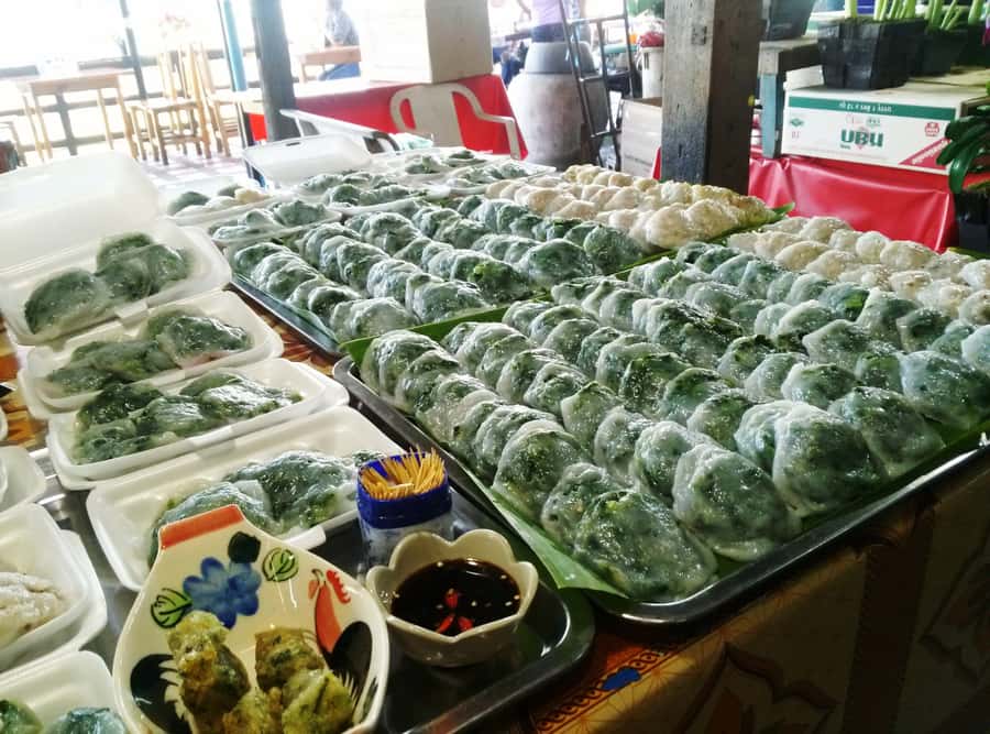 From Bangkok: Chachoengsao Tour and Bang Pakong River Cruise - Lunch Stop: Good Chance to Refuel (Quality Can Vary)