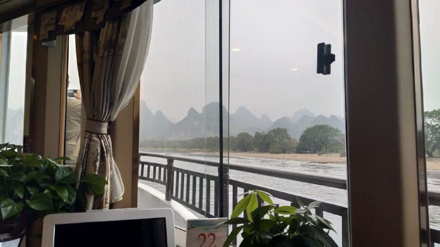 From Guilin: 4 Star Luxury Li River Cruise with Buffet Lunch - How to use the QR code audio (when there’s no English guide)