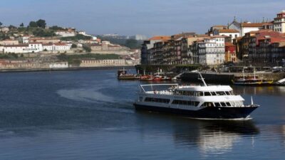 From Porto: Douro River Cruise, Winery Visit & Lunch - Cruising the Douro with breakfast and lunch onboard