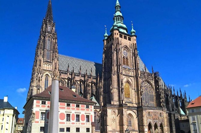 Full-Day Private Prague City tour: Prague Castle and Vltava River Cruise - Waldstein Garden break and Charles Bridge views: a breather with payoff