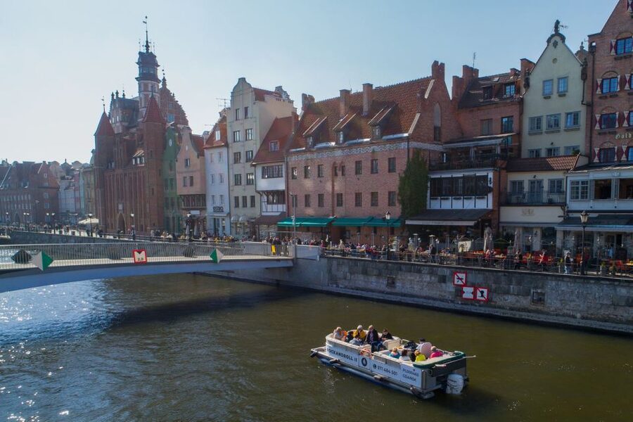 Gdańsk: Motlawa River Sightseeing Catamaran Cruise - The Fish Market and Promenade: Classic Gdańsk Waterfront Energy