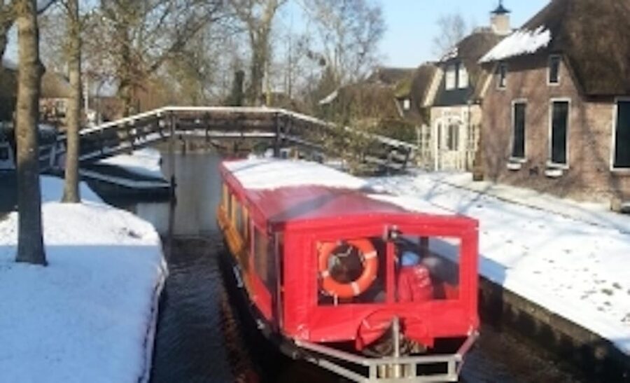 Giethoorn: Canal cruise Giethoorn village and lake - Key things I’d center in your planning