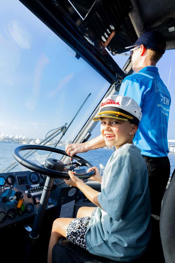 Gold Coast: 1-Hour Land and Water Duck Tour - Broadwater cruising and marine-life spotting from the waterline