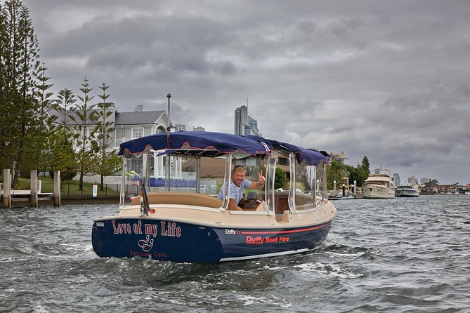 Gold Coast Private Skippered Limo on the Water Canal Cruise - Key things that make this cruise work
