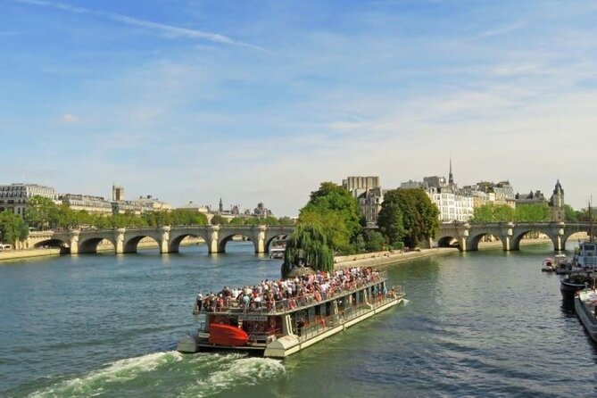 Grevin Wax Museum in Paris and Seine River Cruise Tickets - The switch: taking Metro between Grevin and the Seine cruise