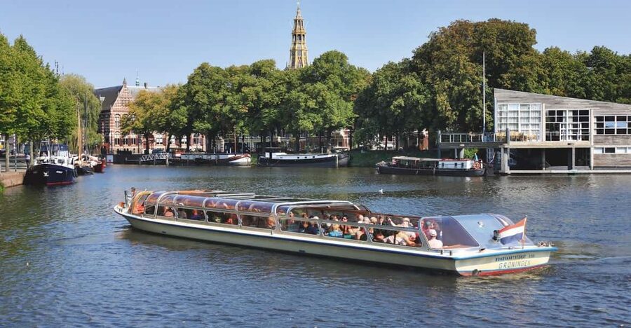 Groningen: City Canal Cruise - One Hour to Get Your Bearings on Groningen’s Canals